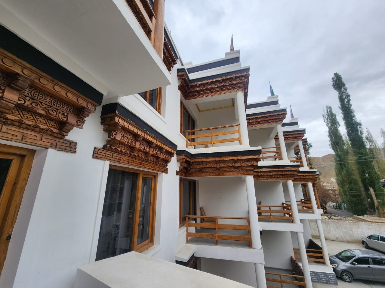 Hotel Bayshu - Tap to explore photos