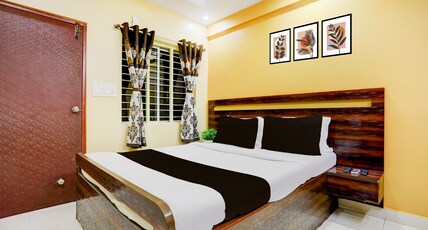 Hotel O GRS Hotel Room Type - Classic