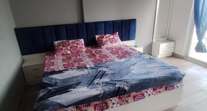 Paramount studios Room Type - Bedroom