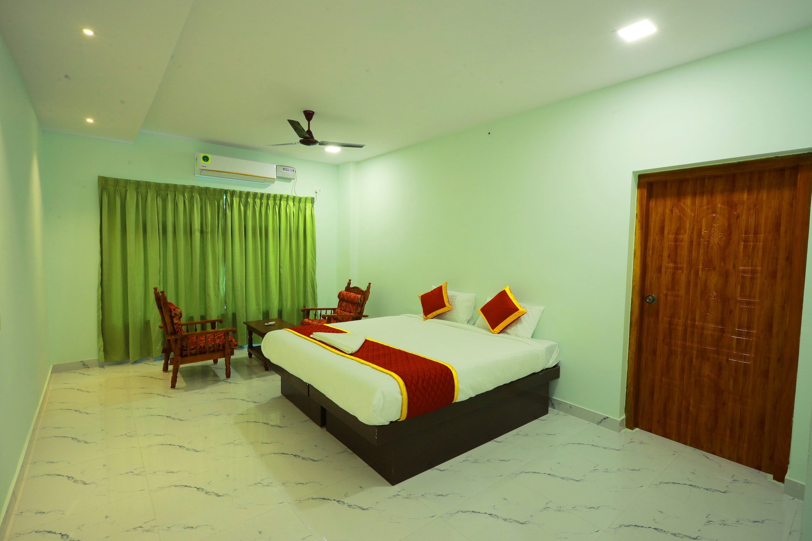 Hotel Rajeswari International - Tap to explore photos