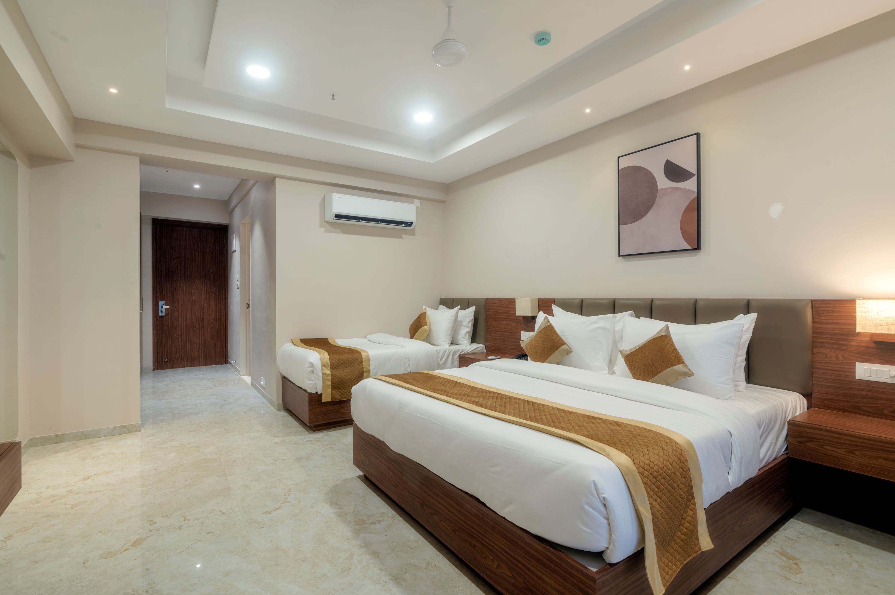 VITS Satyajeet Karad - Tap to explore photos