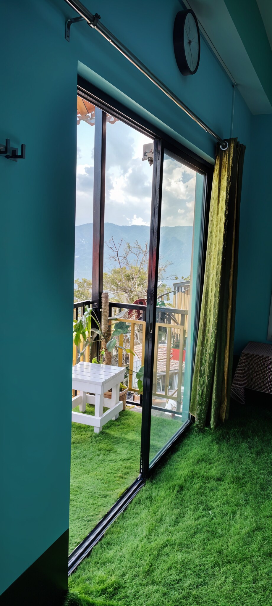 Hari Mang Imm 2BR-FF Shared Homestay in Darjeeling - Tap to explore photos