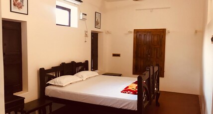Hotel Tanjore Inn Room Type - DELUXE ROOM
