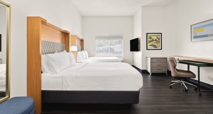 Holiday Inn & Suites Bothell Room Type - 2 Qn Standard Comm Access Tub