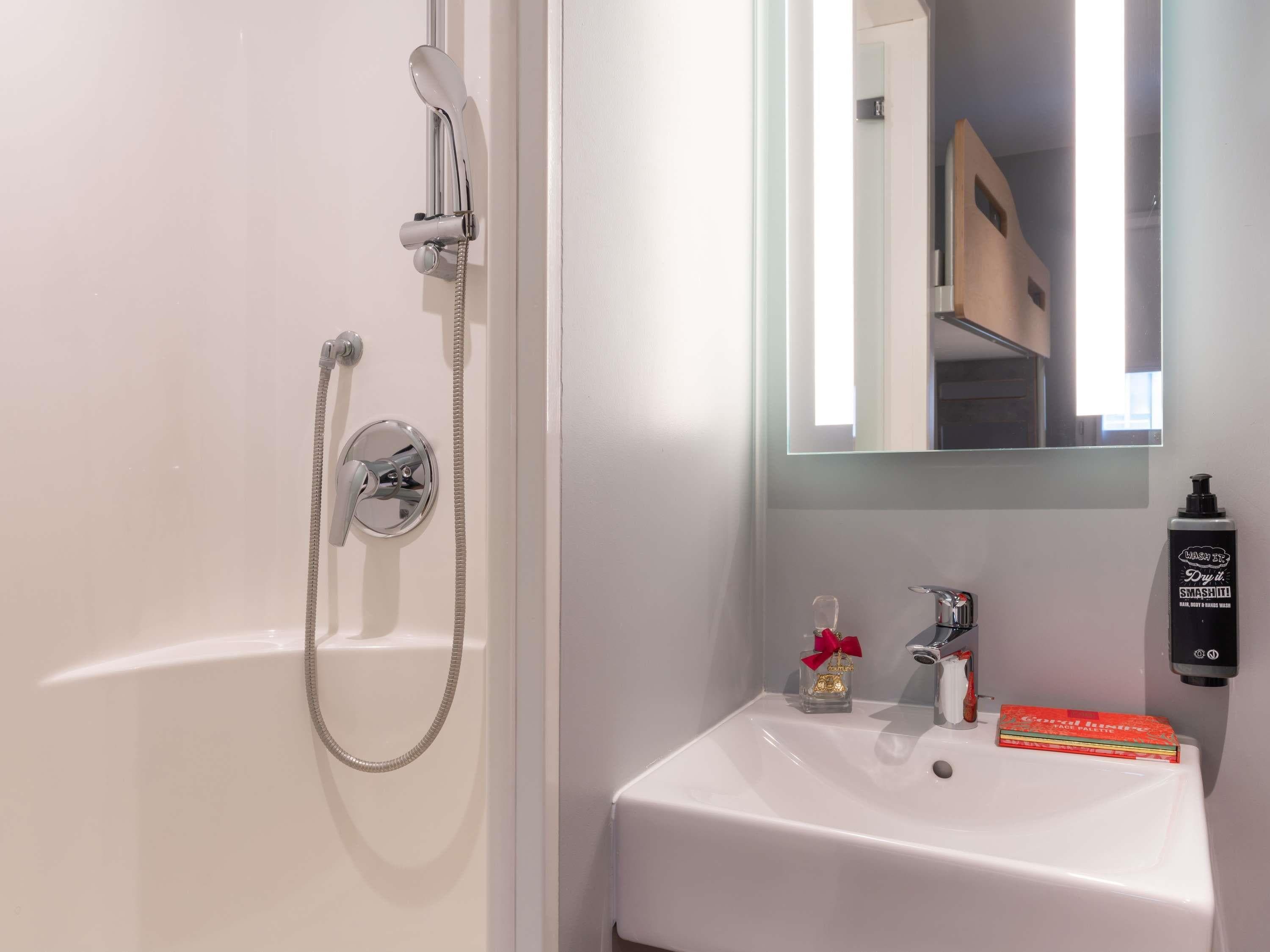 ibis budget Marne la Vall - Tap to explore photos