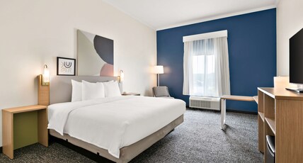 Spark by Hilton Commerce, GA Room Type - 1 KING BED