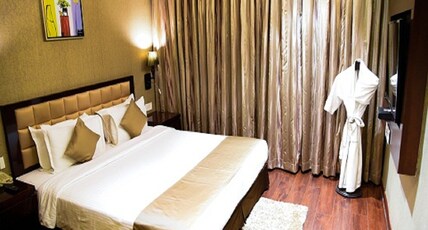 Hotel JIVA Room Type - Royal Suite with Bathtub