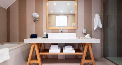 Hotel Castel Maintenon - Handwritten Collection Room Type - Privilege Room with 1 double bed