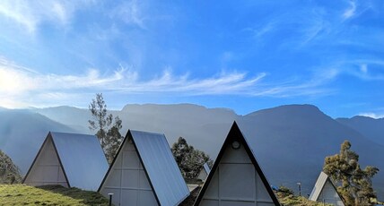 Vattavada Cox Cargill Room Type - Standard Attic frames