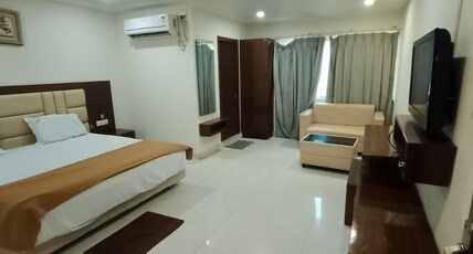 Hotel Samrat Room Type - Deluxe AC Room