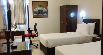 Masara Biznotel Room Type - Cozy Queen Bed Room