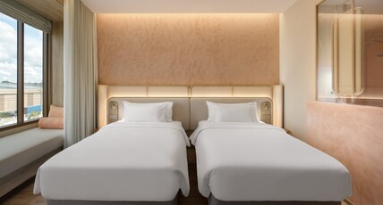 Centara Ubon Room Type - Premium Deluxe Pool View Double Double