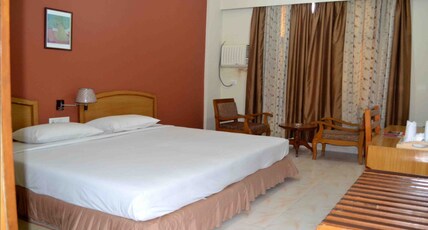 hotel Siddhi Vinayak  Room Type - Deluxe Room