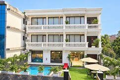 Address of HOTEL WALK2TAJ