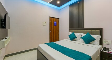 Hotel Majestic Royal Room Type - Deluxe Room Non Ac