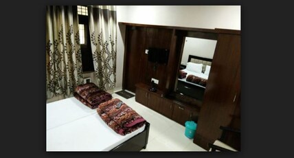 Hotel Classic Room Type - Deluxe Room AC