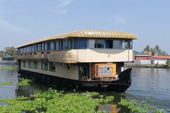 Kalips House Boat