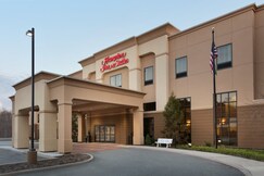 Hampton Inn & Suites Mahwah, NJ