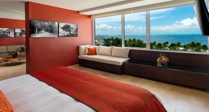 Presidente InterContinental Cancun Resort Room Type - 1 King Club Suite Ocean View Presidente InterContinental Cancun Resort Room Type - 1 King Club Suite Ocean View