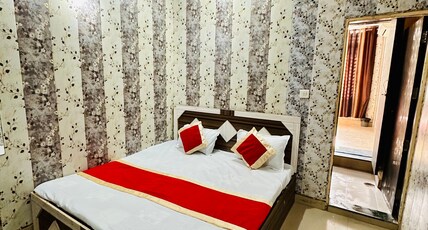 Keshav Dham Ashram Room Type - Bedroom 5