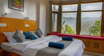 Shri Villa Homestay Room Type - Super Deluxe Room