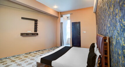 Hotel O A-PLUS HOTEL & RESTAURANT Room Type - Classic