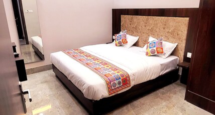 Hotel Delite Room Type - Deluxe Room