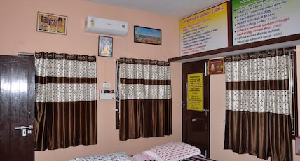 Senthil Akam Homestay | Rooms & Kitchen Room Type - Deluxe Double Room with Bath