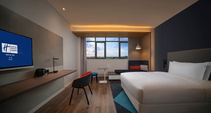 Holiday Inn Express PINGHU Room Type - 1 King Standard Extra Floor Space