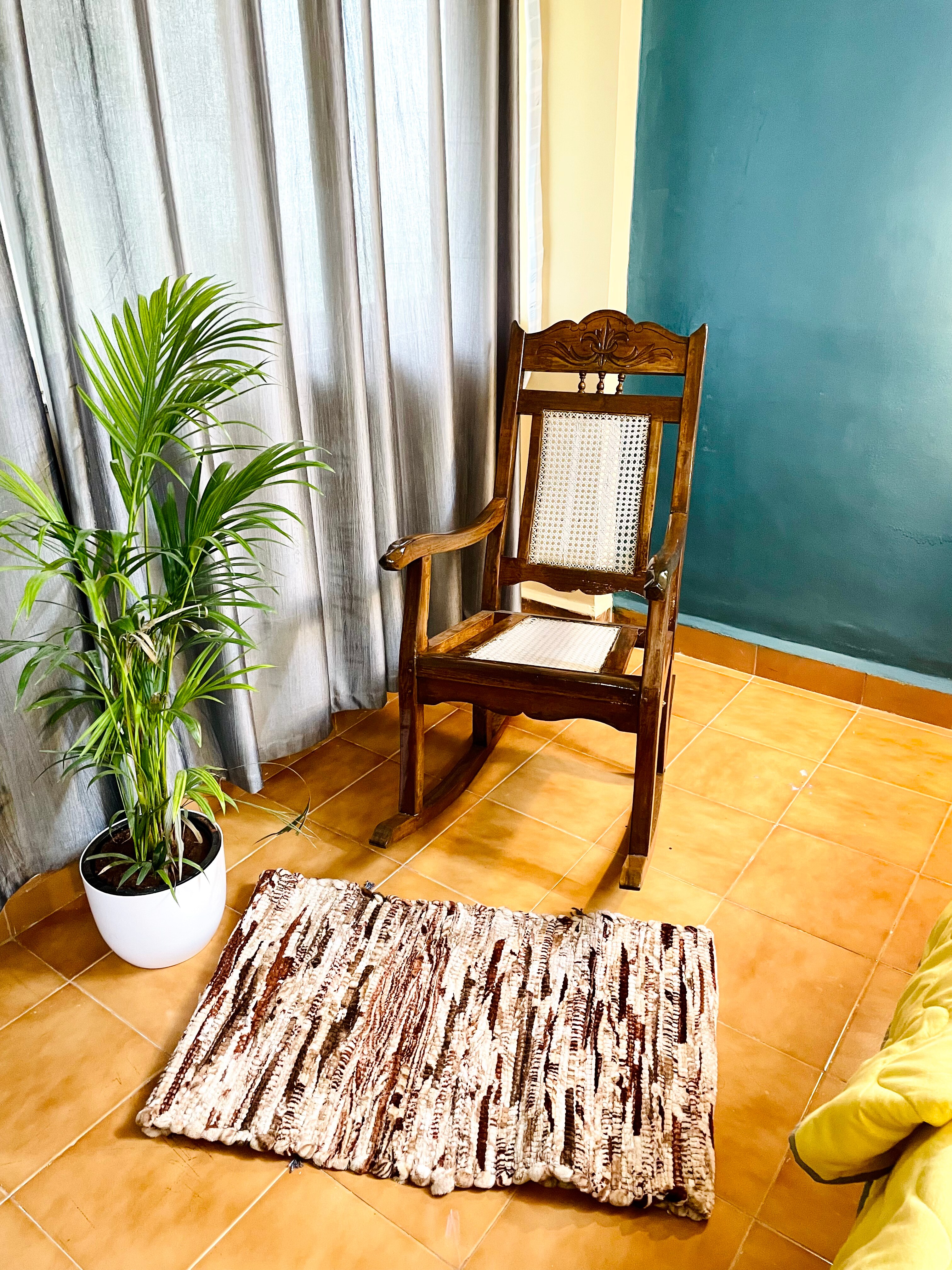 Cozy 1BHK with Pool and WIFI and 2 min to Colva beach - Tap to explore photos