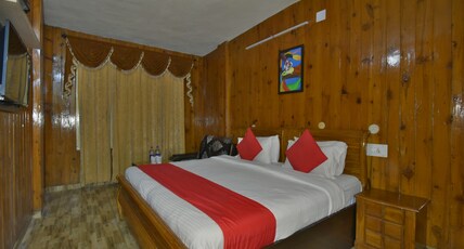 Hotel Kings Room Type - Deluxe