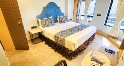 HOTEL NOVA BLING Room Type - BUSINESS SUITE with SOFA and 43 Inch Android Smart T.V. and High Speed Internet HOTEL NOVA BLING Room Type - BUSINESS SUITE with SOFA and 43 Inch Android Smart T.V. and High Speed Internet