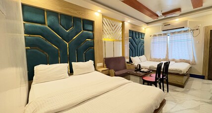 Hotel Aarohi Room Type - Quadruple Room