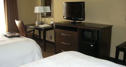 Hampton Inn and Suites Pueblo/North Room Type - 2 QUEEN BEDS NONSMOKING