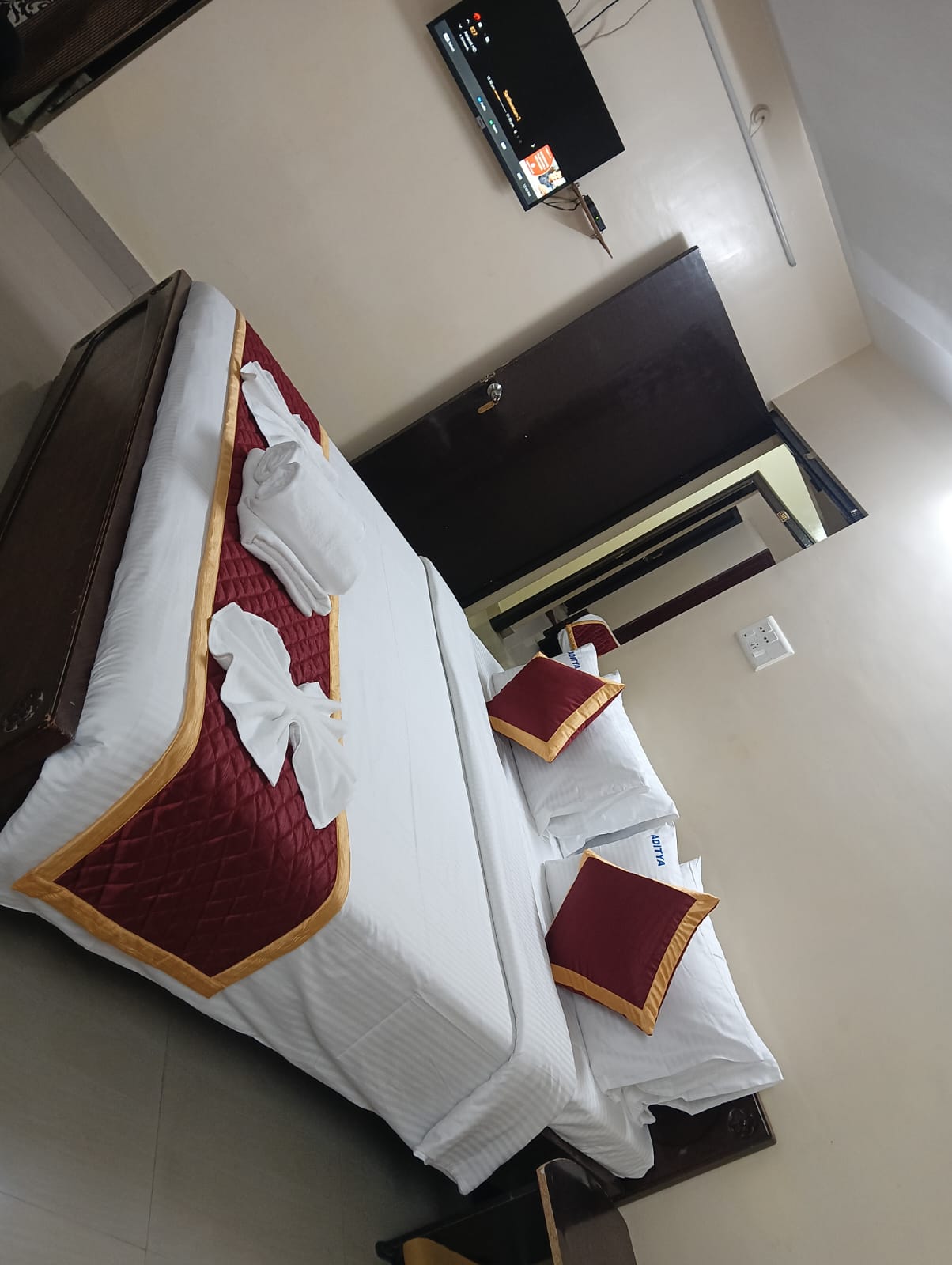 Karthikeyahomestay - Tap to explore photos