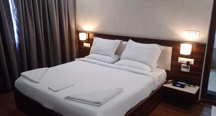 Sai Maa Hotel Room Type - Deluxe Apartment