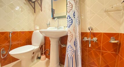 Gulmarg Ski Hill Resort Room Type - Premium Suite Room With Central Heating