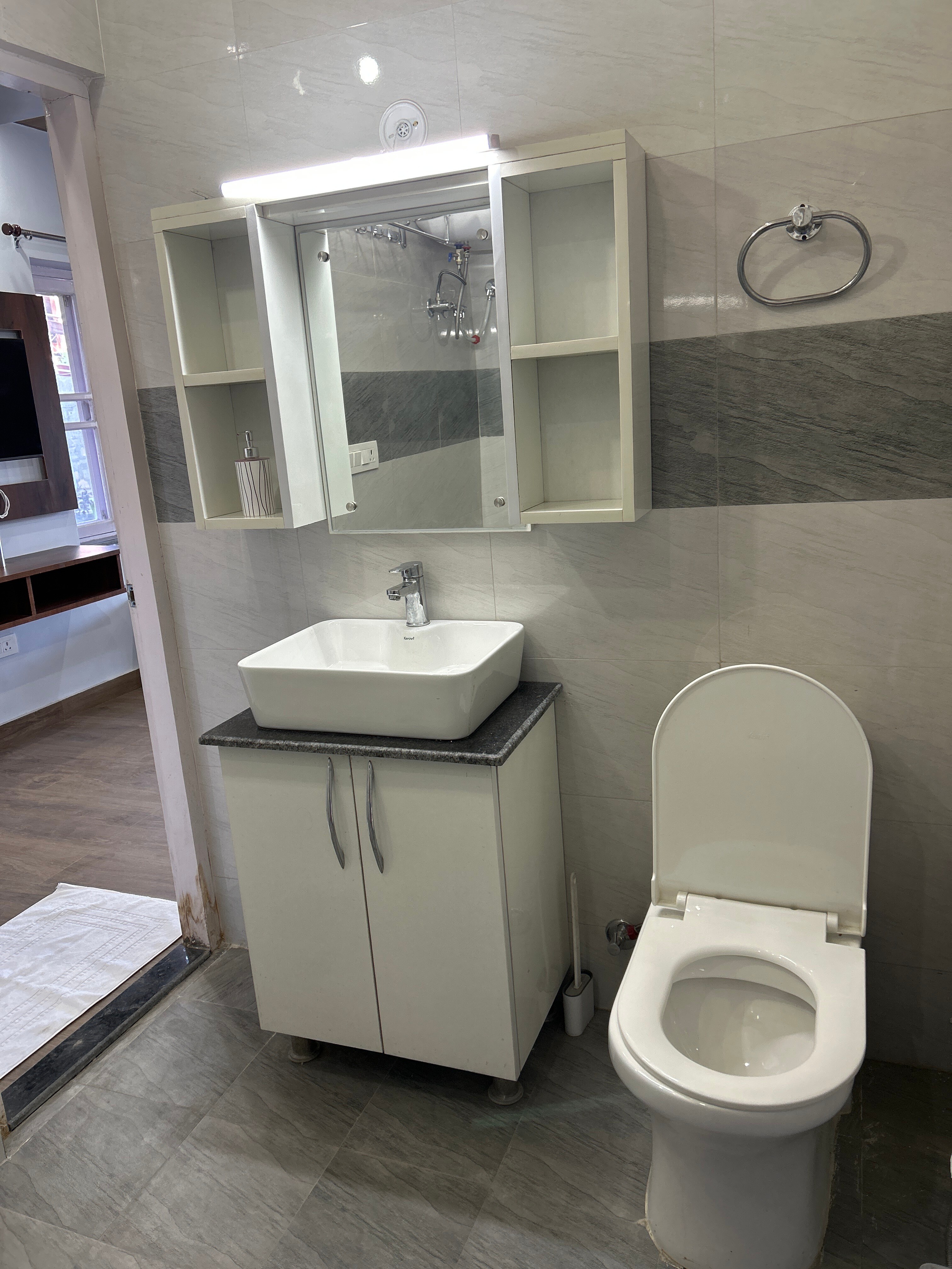 White Grove - Tap to explore photos