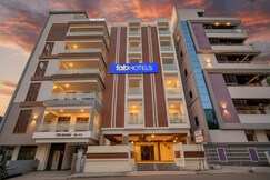 FabHotel Dharani Grand Madhapur - Image Gardens & Metro, Madhapur