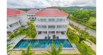 Mercury Phu Quoc Resort & Villas Room Type - Premium Pool View Room