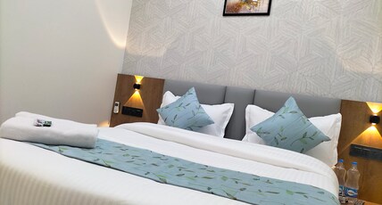 Hotel Paris Plaza Room Type - Deluxe Double Room