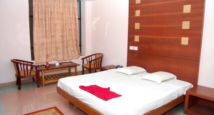 Hotel Raj Residency (200 Mtr from Bus stand and 3 Km from railway station) Room Type - DIAMOND AC