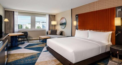 Hilton Vienna Danube Waterfront Room Type - KING EXECUTIVE ROOM