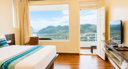 GNM Hilltop Villas Coonoor Room Type - Deluxe Room
