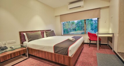 Hotel Crystal Crown Room Type - Deluxe Room