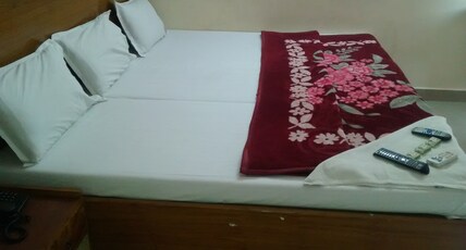 Saphire Residency Room Type - Deluxe Non AC Room