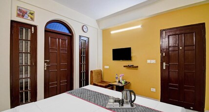 Hotel Jheel Mahal Room Type - Deluxe Room