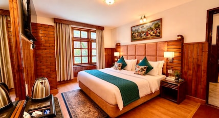 Snow Park Villas & Resort Manali Room Type - Royal Superior Retreat Mountains with Balcony Snow Park Villas & Resort Manali Room Type - Royal Superior Retreat Mountains with Balcony