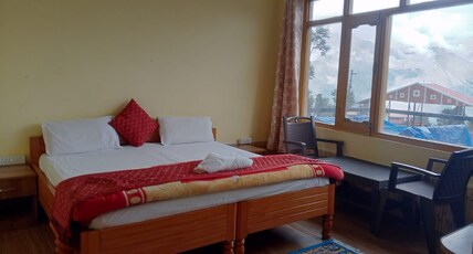 BUGYAL EAST END ROOMS HOMESTAY Room Type - 202