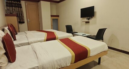 Stayz Royale - Electronic City Room Type - Deluxe Twin Room